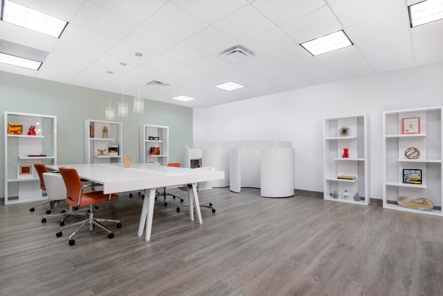 More Photos Of 201 N Illinois St, Indianapolis Coworking Space