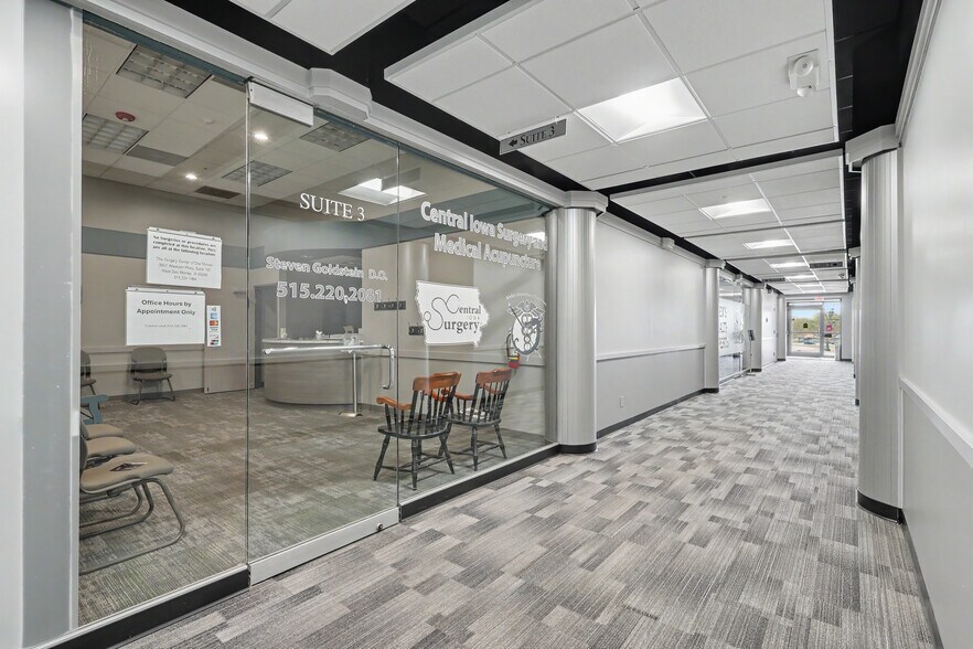 More Photos Of 1300 37th St, West Des Moines Medical For Sale
