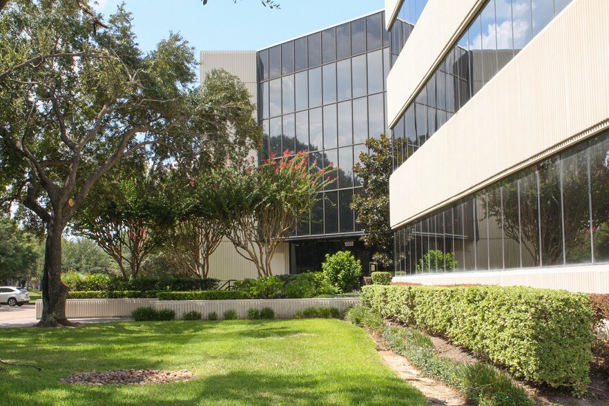 More Photos Of 10550 Richmond Ave, Houston Office For Lease
