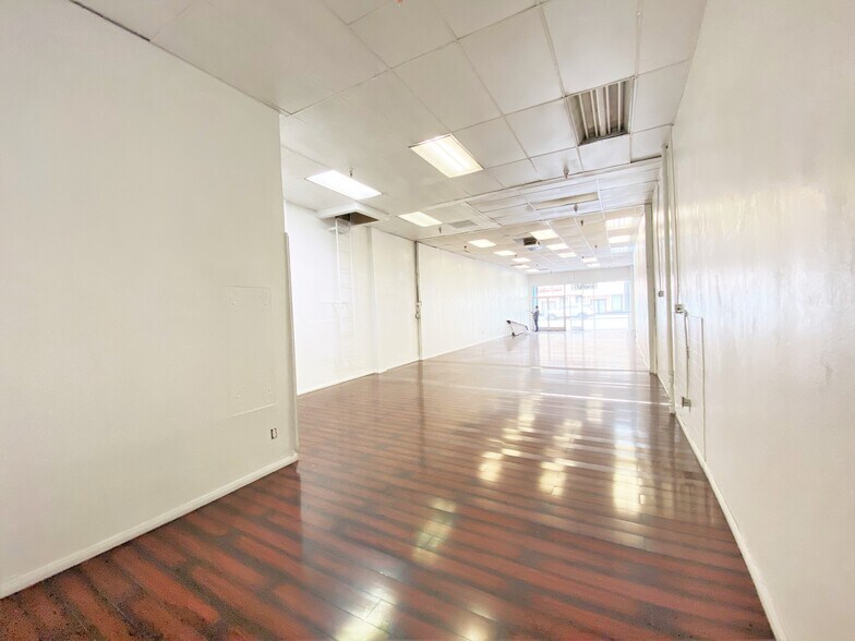 More Photos Of 248-260 S Broadway, Los Angeles General Retail For Sale