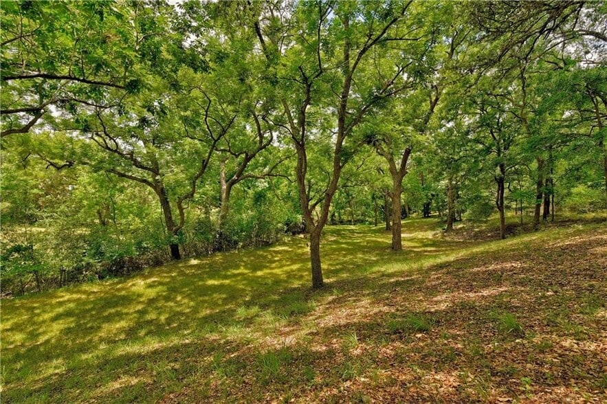 More Photos Of 1087 Seawillow Rd, Lockhart Land For Sale