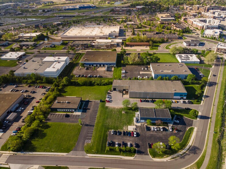 More Photos Of 11837 Technology Dr, Fishers Warehouse For Lease