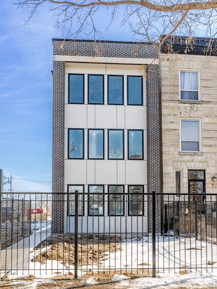 Primary Photo Of 5809 Indiana ave, Chicago Apartments For Sale