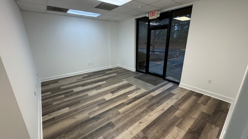 More Photos Of 6065 Parkway North Dr, Cumming Distribution For Sale