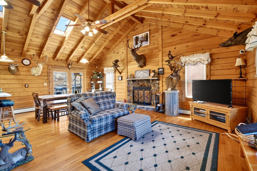 More Photos Of 79 Whitleigh Rd, Equinunk Lodge Meeting Hall For Sale