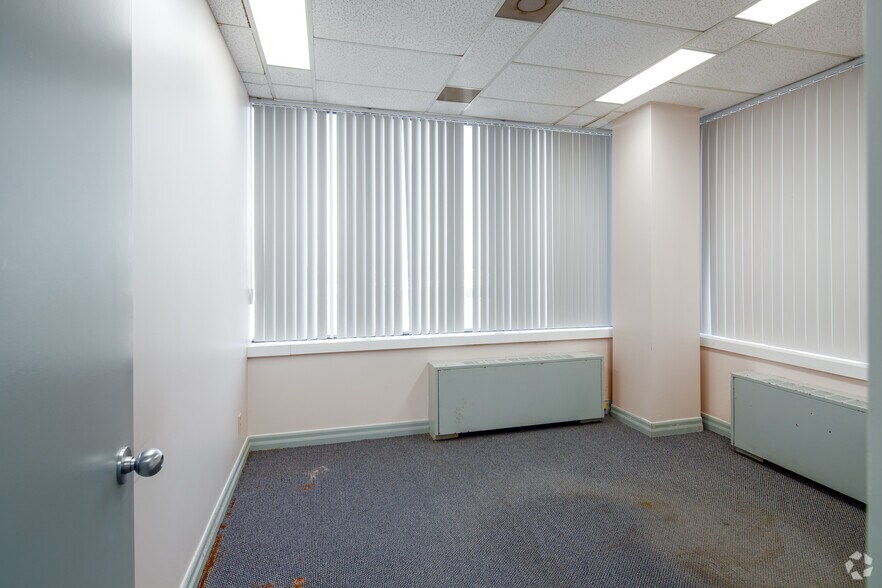 More Photos Of 2115 Finch Av W, Toronto Medical For Lease