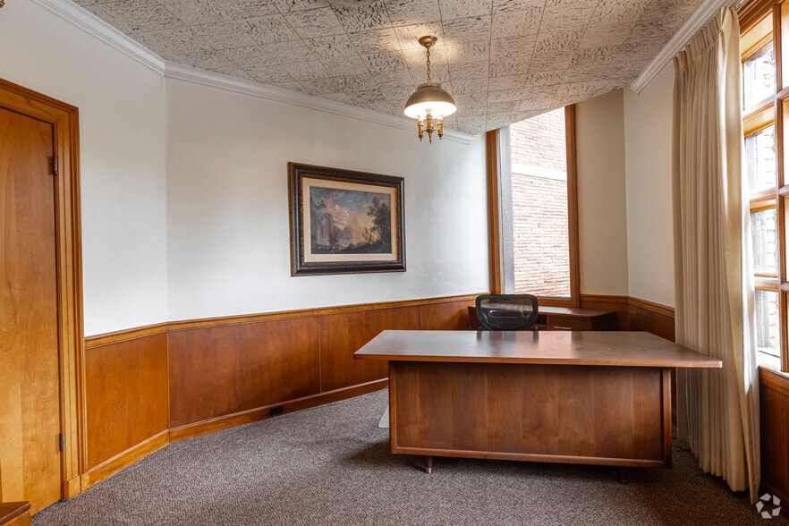 More Photos Of 2521 Cedar Springs Rd, Dallas Office For Lease