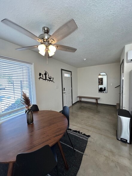 More Photos Of 615 Iron Ave SW, Albuquerque Apartments For Sale