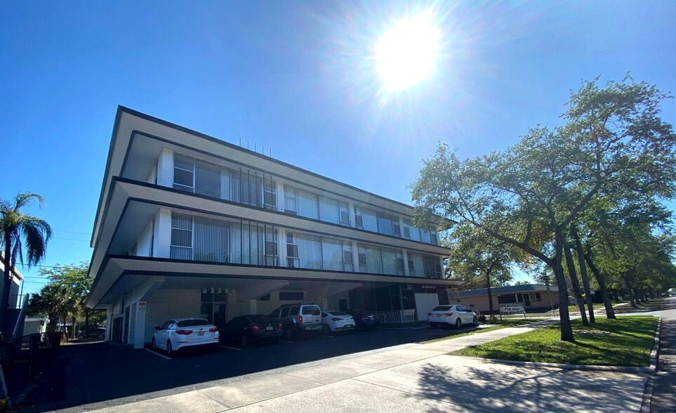 More Photos Of 3554 1st Ave N, Saint Petersburg Apartments For Lease