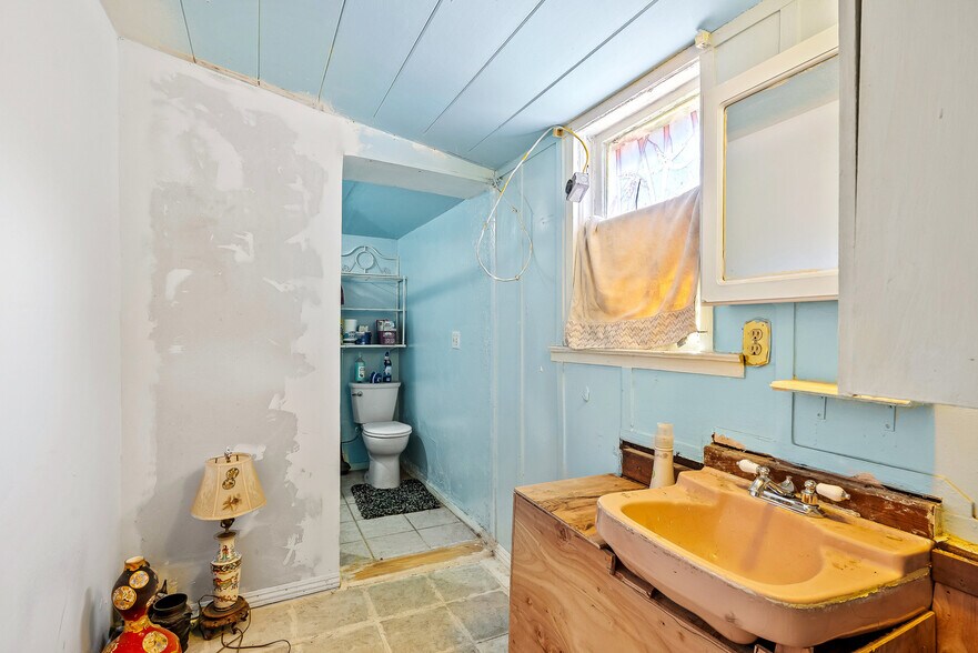 More Photos Of 1430 Merrill St, Santa Cruz Multifamily For Sale