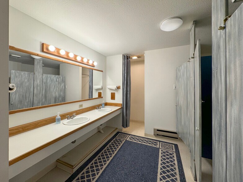 More Photos Of 2503 Washington Street, Port Townsend Specialty For Sale