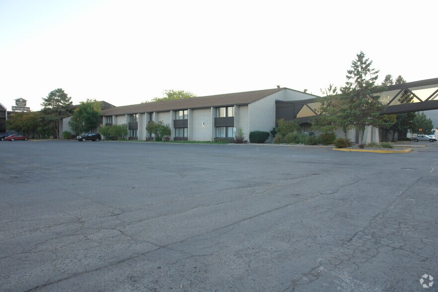 More Photos Of 1701 Hwy 93 S, Kalispell Hotel For Sale