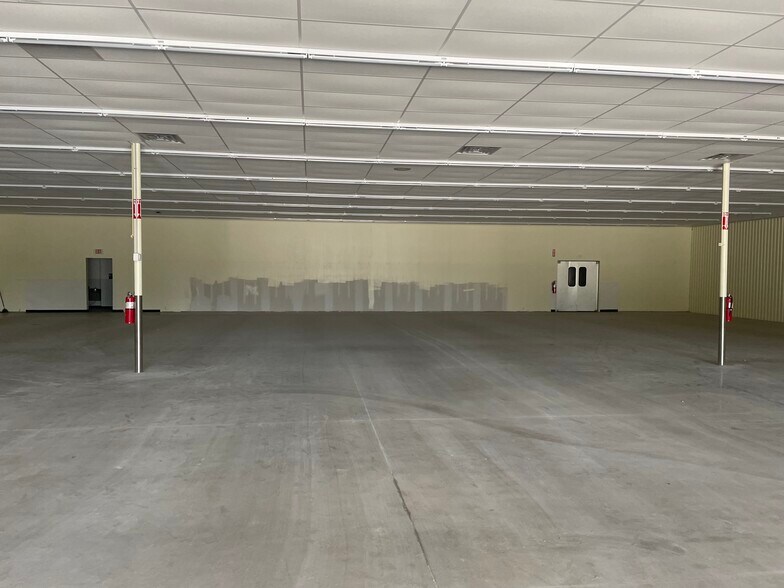 More Photos Of 9203 Lee Springs Rd, Pine Bluff Storefront For Lease