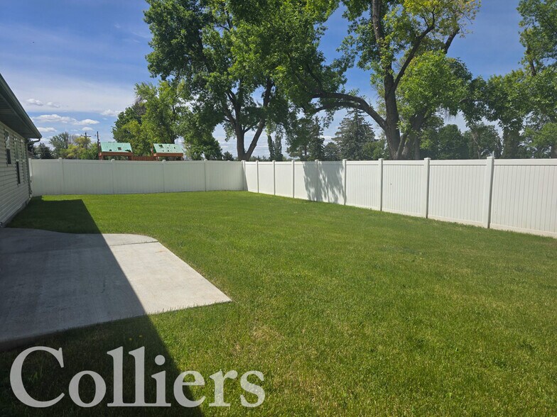 More Photos Of 187 Aspenwood Dr, Twin Falls Office For Lease
