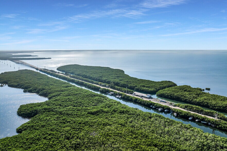More Photos Of 58000 Card Sound Rd, Key Largo Restaurant For Sale