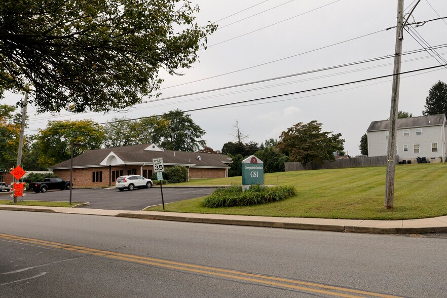 More Photos Of 475 Kedron Ave, Folsom Office For Sale