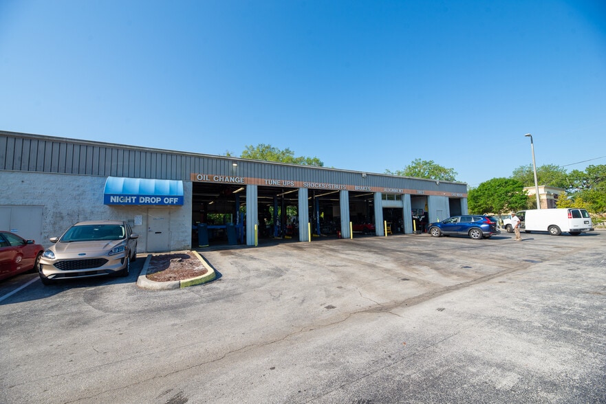 More Photos Of 6560 Gunn Hwy, Tampa Auto Repair For Lease