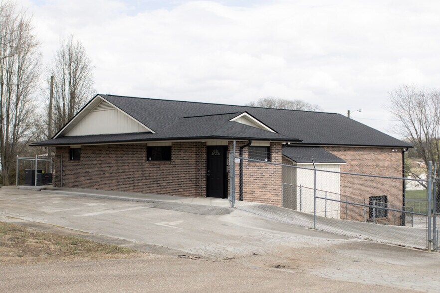 More Photos Of 10022 Rutledge Pike, Knoxville Medical For Sale