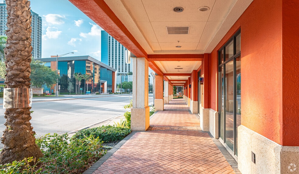 More Photos Of 100 N Federal Hwy, Fort Lauderdale Apartments For Lease