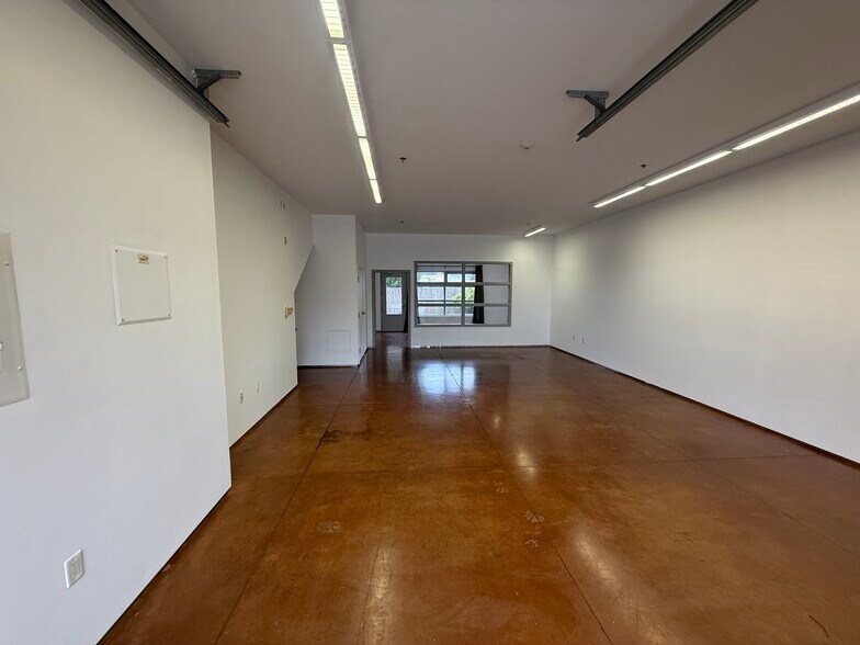 More Photos Of 1331 7th St, Berkeley Loft Creative Space For Sale