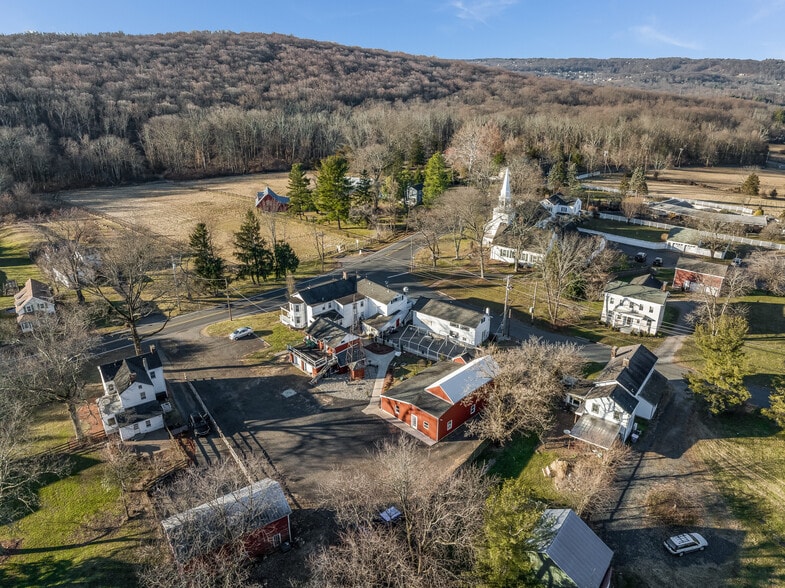 More Photos Of 171 Stanton Rd, Flemington General Retail For Sale