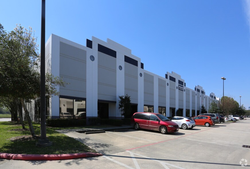 More Photos Of 210-240 Spring Hill Dr, The Woodlands Unknown For Lease