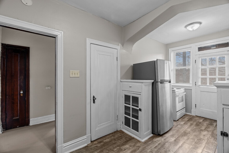 More Photos Of 3862-3866 S Spring Ave, Saint Louis Apartments For Sale