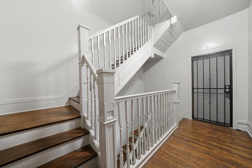 More Photos Of 7152 S Emerald Ave, Chicago Apartments For Sale