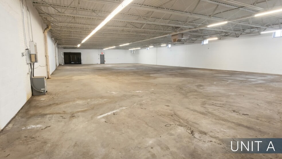 More Photos Of 3333 East End Ave, South Chicago Heights Distribution For Lease