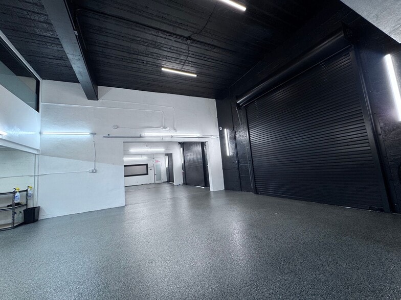 More Photos Of 15-21 NW 9th Ave, Fort Lauderdale Warehouse For Sale