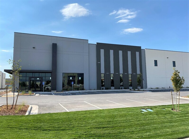 More Photos Of 1455 S 5600 W, Salt Lake City Unknown For Lease