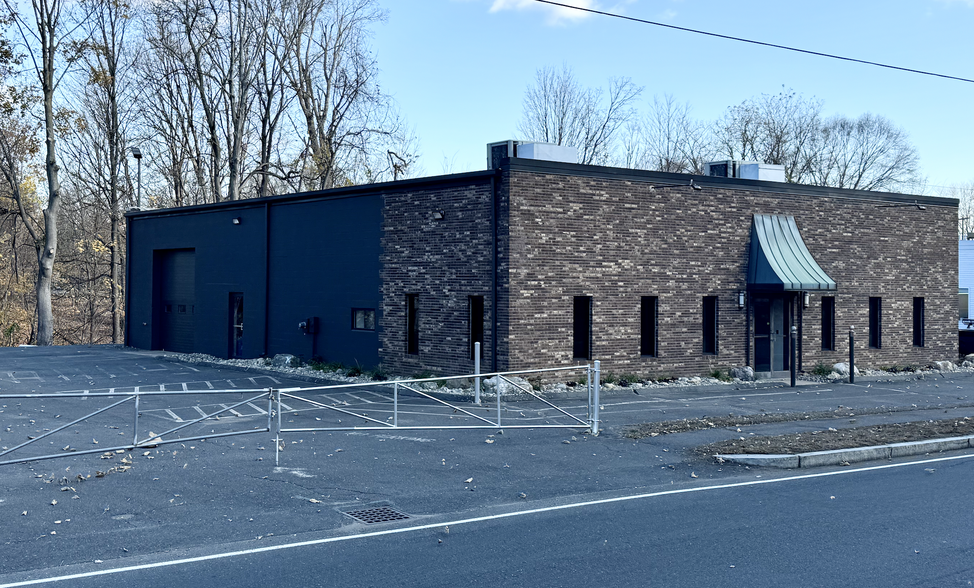 Primary Photo Of 848 E Elm St, West Springfield Warehouse For Lease