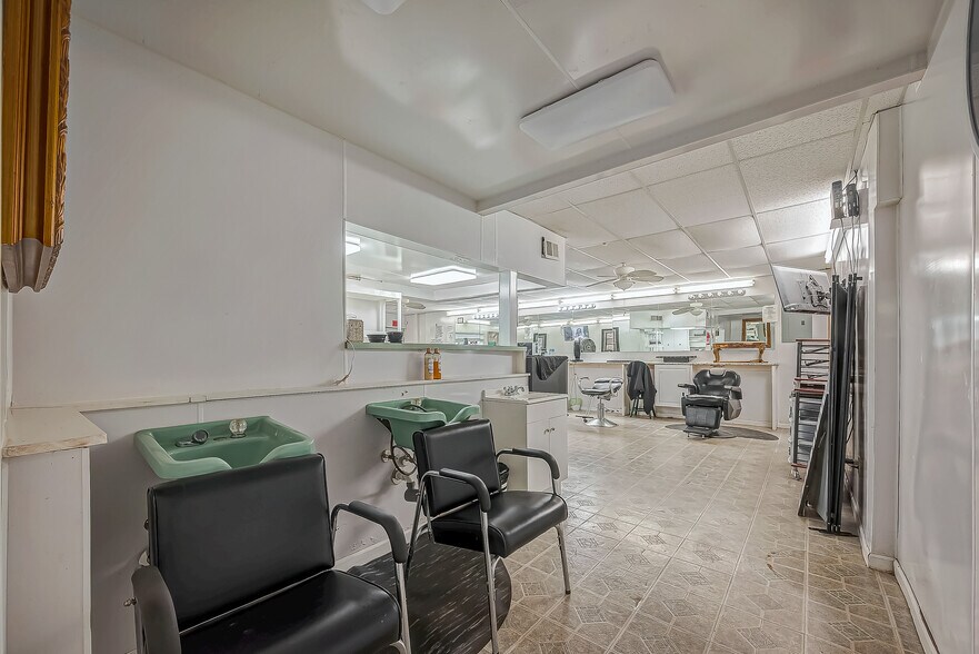 More Photos Of 2329 Cedar Dr, La Marque Freestanding For Sale