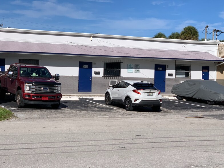 More Photos Of 2610-2618 NW 4th St, Fort Lauderdale Warehouse For Lease