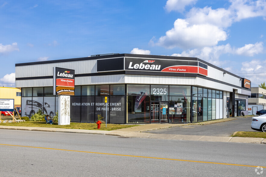 Primary Photo Of 2325 St Léger, Montréal Auto Repair For Lease