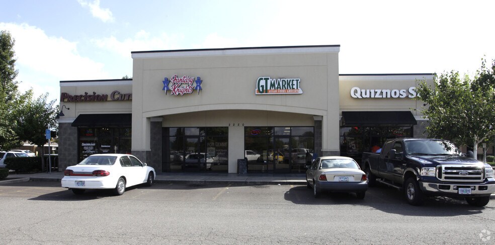 More Photos Of 2250 14th Ave SE, Albany Freestanding For Sale