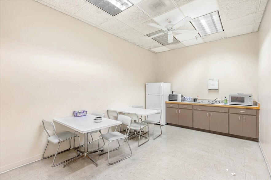 More Photos Of 1825 St Johns Ave, Palatka Office For Sale