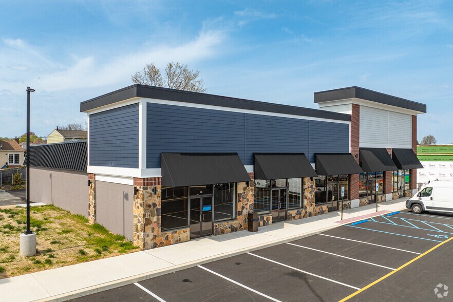 More Photos Of 2601 Capitol Trl, Newark Unknown For Lease