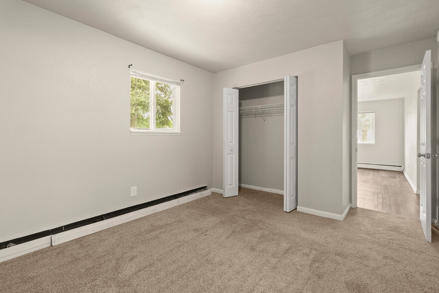More Photos Of 8150 E Michigan Ave, Galesburg Apartments For Sale