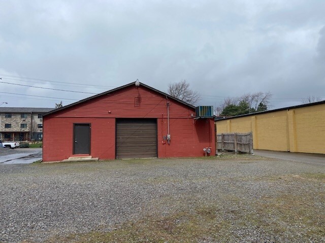 More Photos Of 142 Vance St, Bluffton Office For Lease