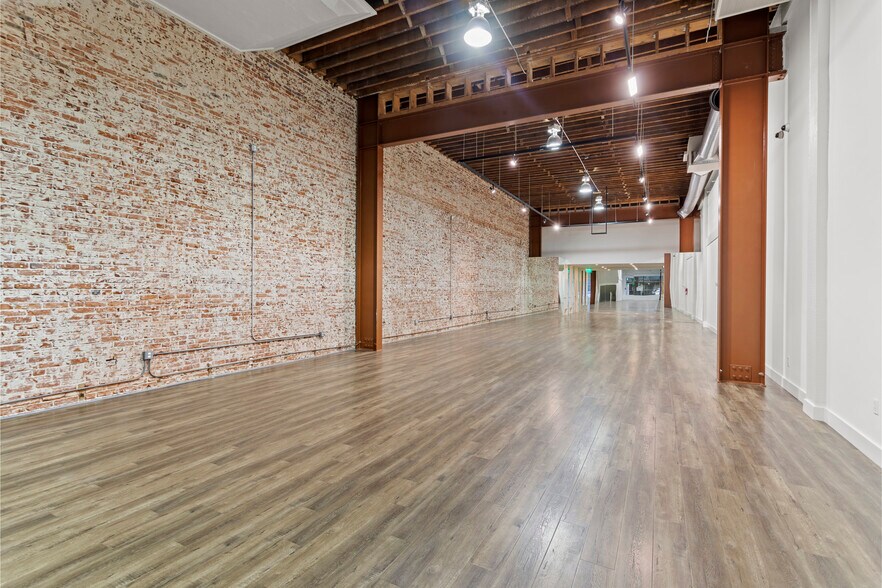 More Photos Of 901-907 S Hill St, Los Angeles Storefront For Lease