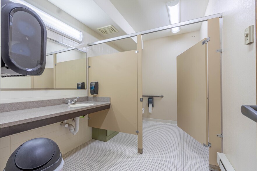 More Photos Of 15036 County Hwy S, Chippewa Falls Office For Sale