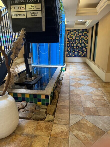 More Photos Of 228 N Park Ave, Winter Park Loft Creative Space For Lease