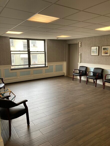 More Photos Of 810 Abbott Blvd, Fort Lee Medical For Sale