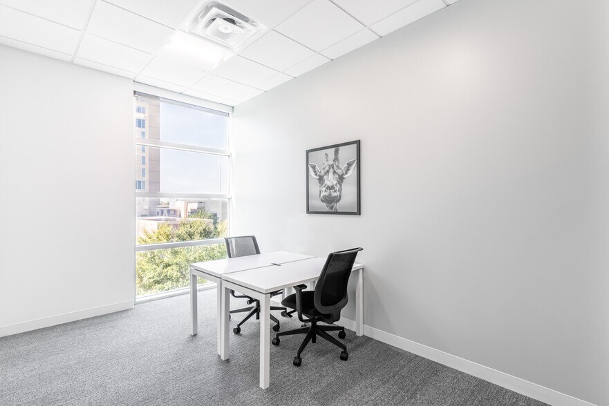 More Photos Of 800 Town And Country Blvd, Houston Coworking Space