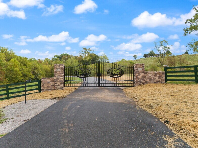 More Photos Of 801 Curry pike, Harrodsburg Land For Sale