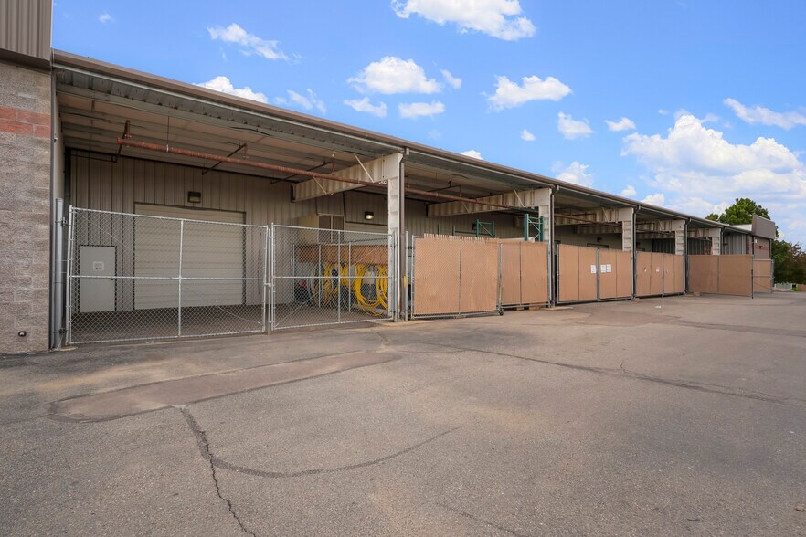 More Photos Of 1740 Skyway Dr, Longmont Warehouse For Sale