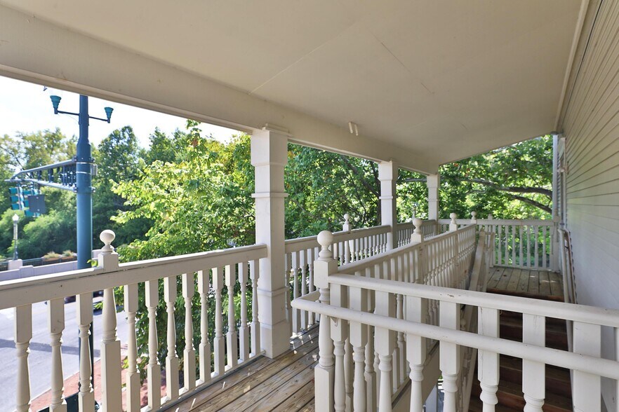 More Photos Of 57 Mill St, Columbus Storefront For Sale