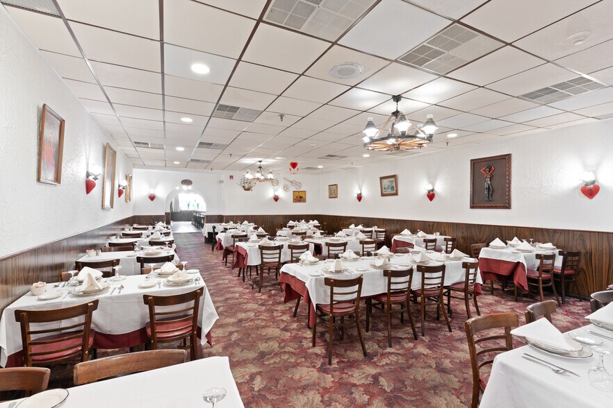More Photos Of 614-616 Broadway, Bayonne Restaurant For Sale