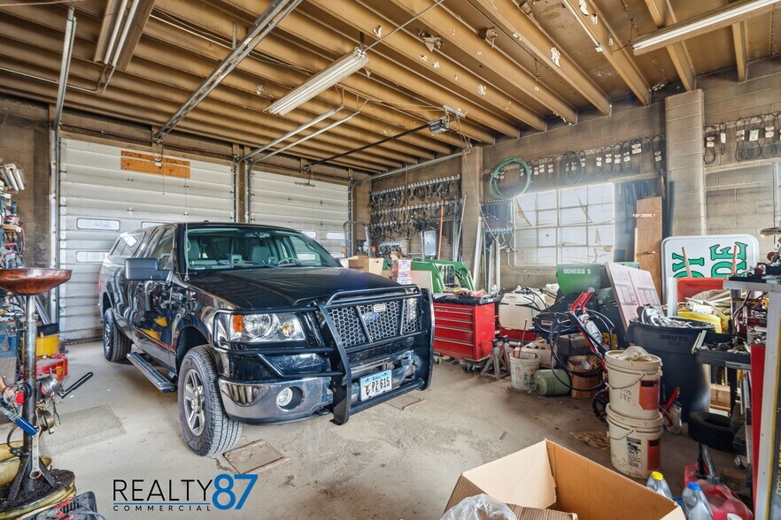More Photos Of 5913 Troy Mills rd, Coggon General Retail For Sale